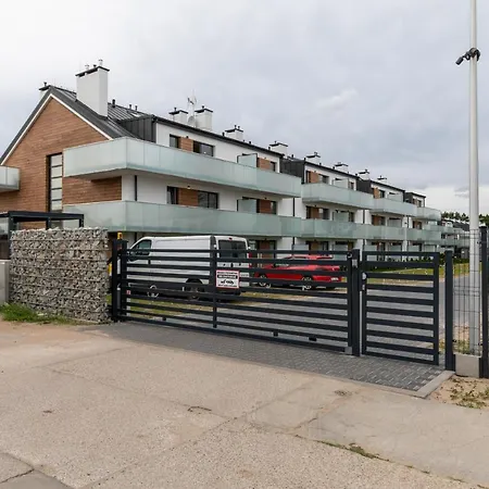 Posesja Kapitanska Przy Plazy Grzybowo By Renters *